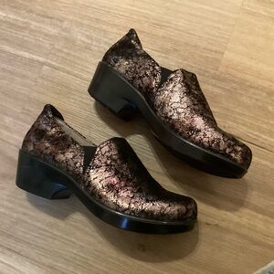 Naturalizer @work Ortholite Women’s Freeda Clog